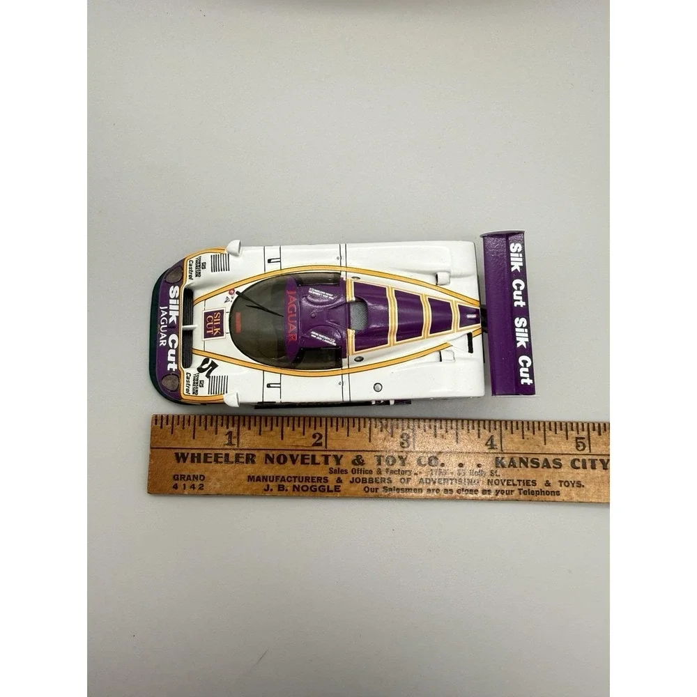Jaguar XJR-8 Silk Cut Provence Moulage 1/43 Scale Model TWR Racing Car